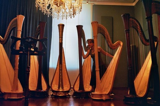 Die romantische Harfe auf Urlaub im Barock