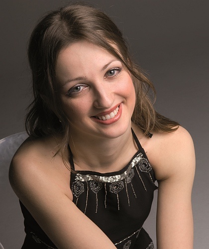 Ardita Statovci, Klavier